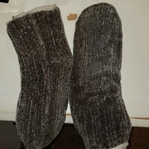 Muk Luks socks